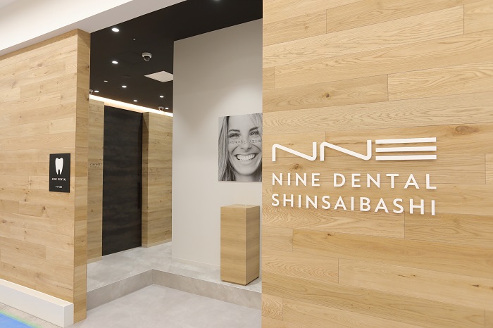 NINE DENTAL 心斎橋PARCOの入り口